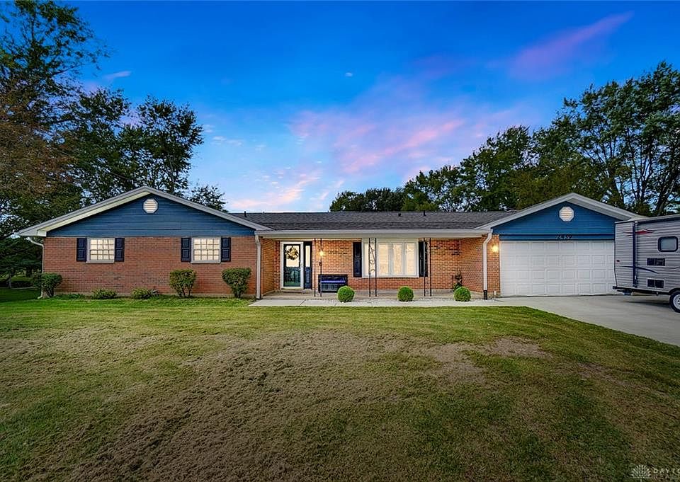 1st image of 2439 Red Apple Dr