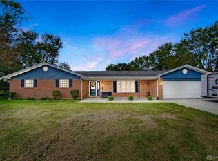 2439 Red Apple Dr, Dayton, OH 45431