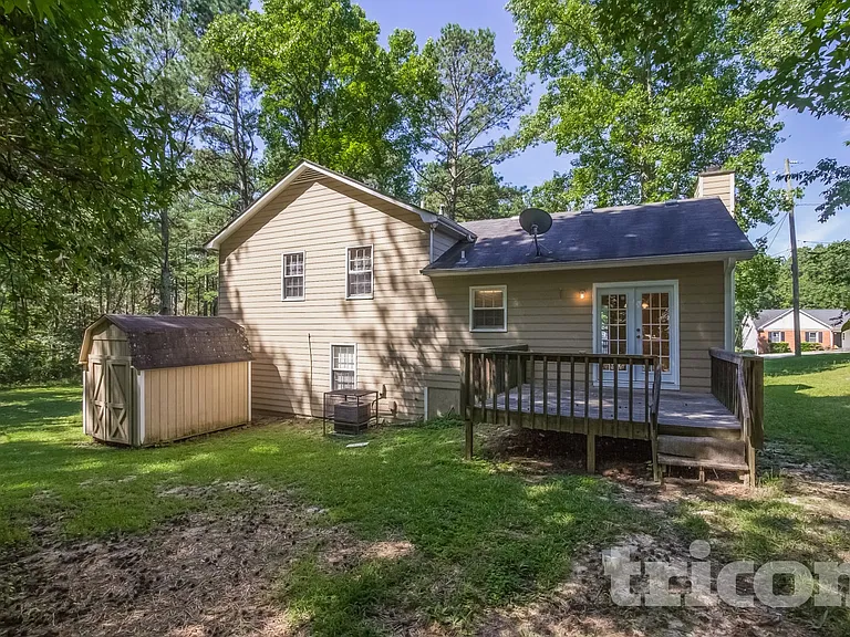 1202 Holly Hills Dr SW — Photo 15