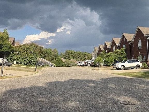 4th image of 554 Treymoor Lake Cir