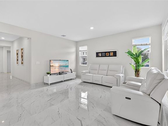 2nd image of 4131 Tree Swallow Trl