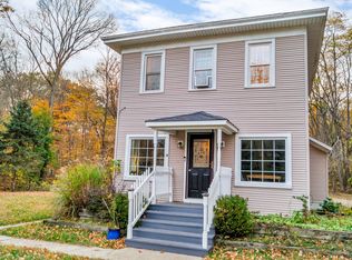 725 River St, Allegan, MI 49010