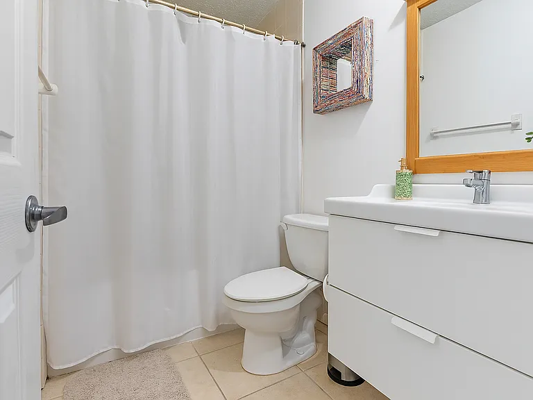 219 Arricola Ave #B — Photo 10