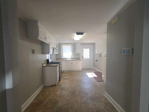 4th image of 1619 McDaniel St