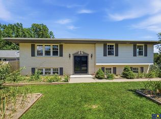 1924 S 77th St, Lincoln, NE 68506
