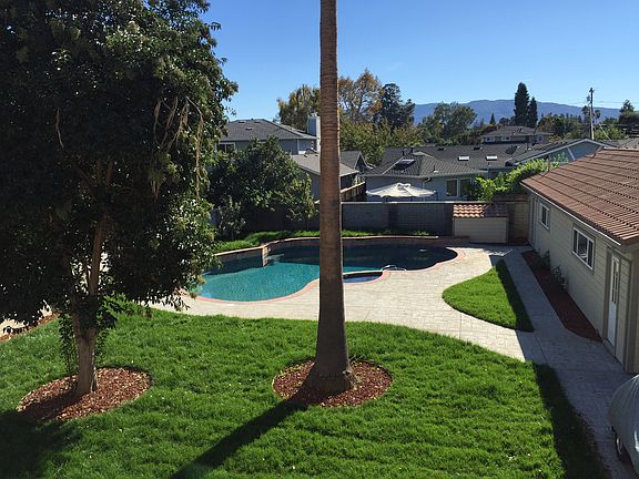 3rd image of 1098 El Solyo Ave