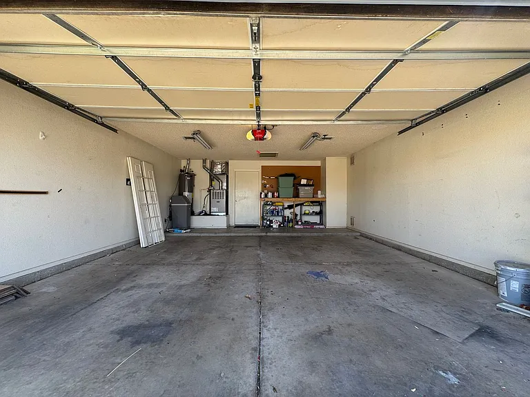 2660 Ridge Crest St — Photo 22