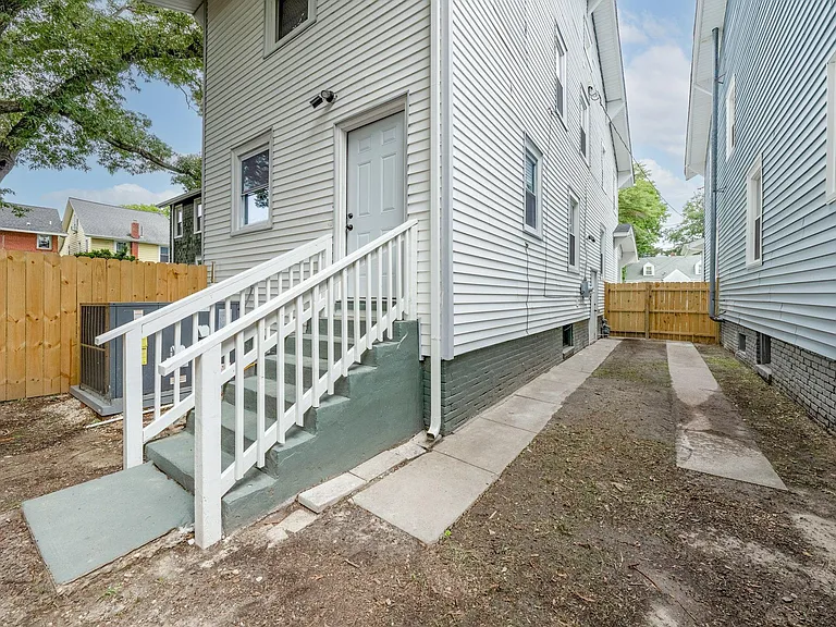 441 Maryland Ave — Photo 30