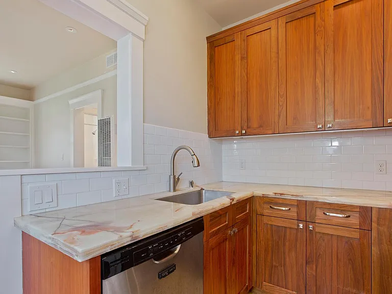 1525 Spruce St #38 — Photo 5