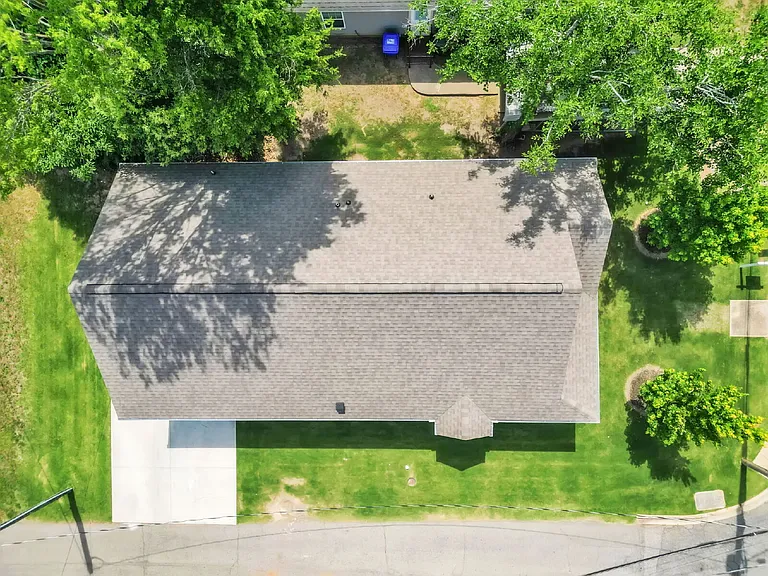 410 Gower St — Photo 21