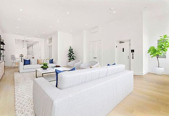 4th image of 654 Broadway #4A