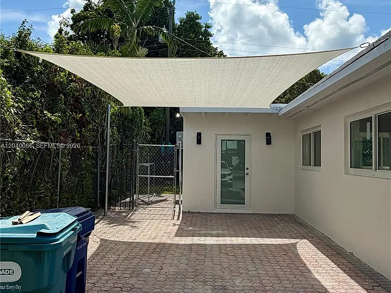 8235 SW 62nd Pl — Photo 28