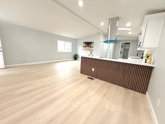 3rd image of 1350 Oakland Rd Space 171