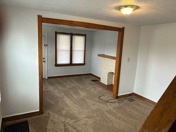 3rd image of 1644 E Hudson St
