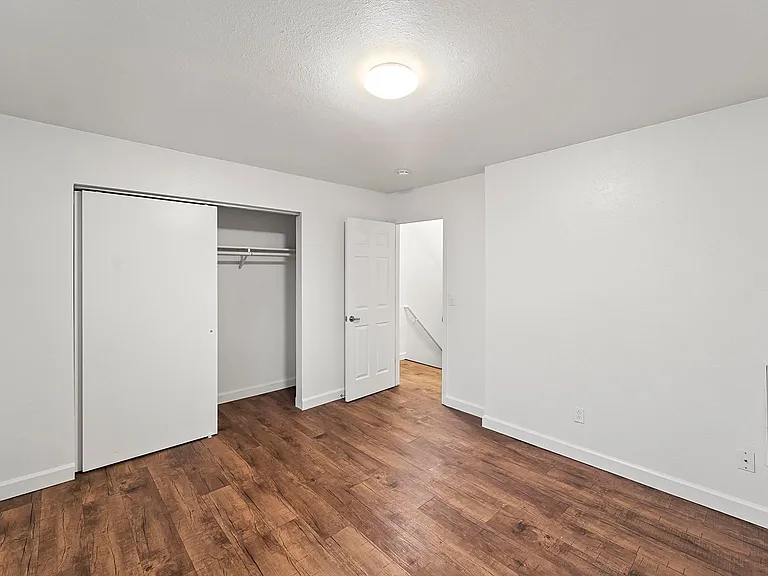 Metro Apartments At Bethalto — Photo 95