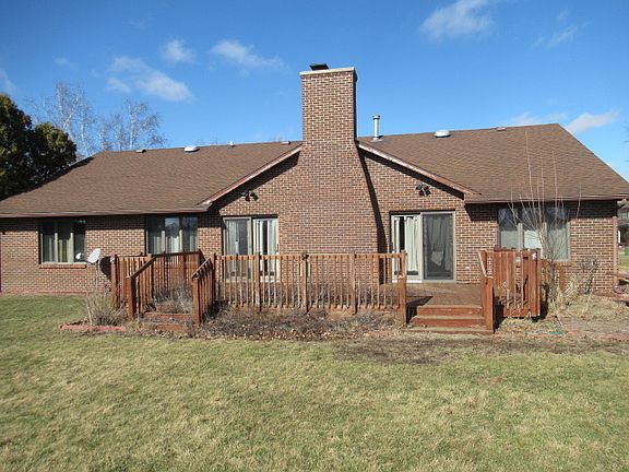 3rd image of 153 Lake Rd