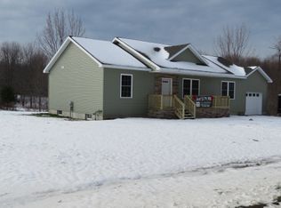 105 Hinman Rd, Pulaski, NY 13083