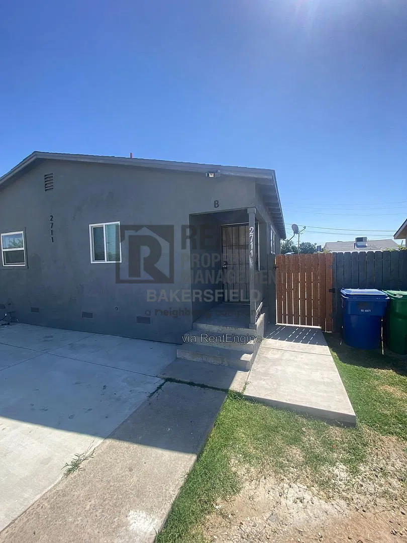1 bed, 1.0 bath, 554 sqft, $995 — Photo 1