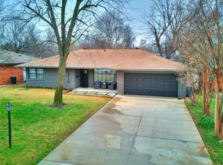 1710 Westminster Pl, Nichols Hills, OK 73120
