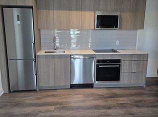 743 Warden Ave #321, Toronto, ON M1L 4A8