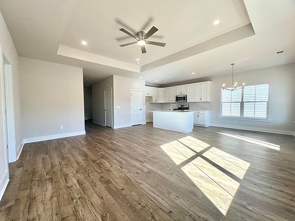 5th image of 3009 Harvey Ave