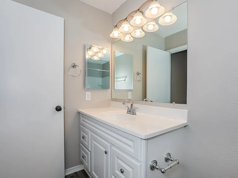 1101 E Desert Rose Trl — Photo 14