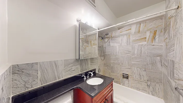 Rented by Bond New York | media 8