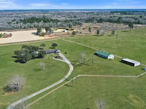 28820 Fm 1736 Rd, Hempstead, TX 77445