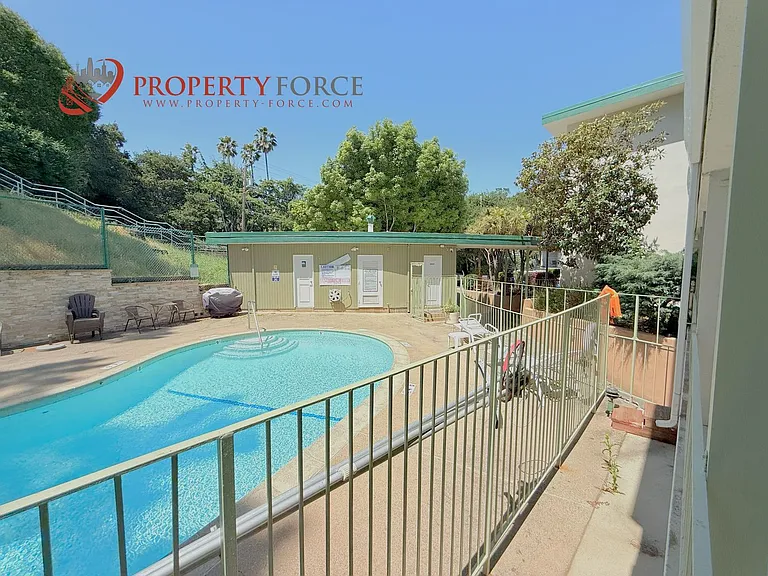 15 Mulberry Ct — Photo 51