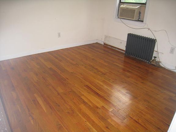 3rd image of 31-23 23rd Ave