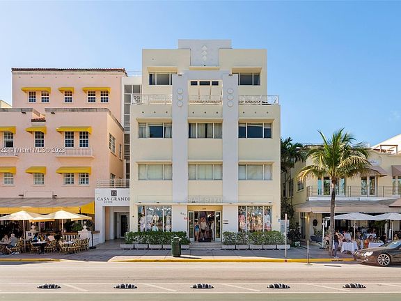 3rd image of 834 Ocean Dr #501