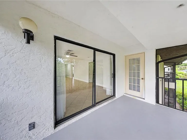 5270 Treetops Dr #J-201 — Photo 16