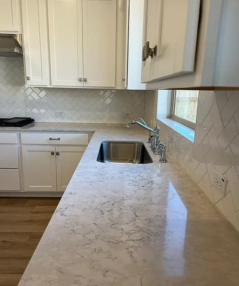 1006 Pinyon Cv — Photo 20