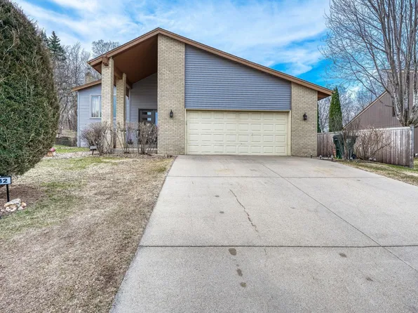 1632 Sherwood Way, Eagan, MN 55122