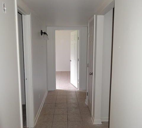 3rd image of 114 N Marigny Cir APT B