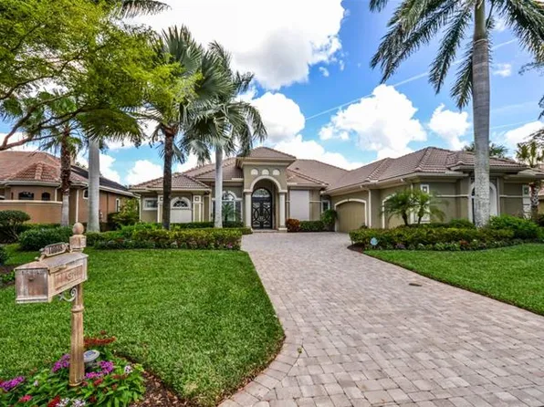 10048 Idle Pine Ln, Estero, FL 34135