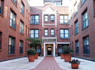 420 Wall St APT 318, Seattle, WA 98121