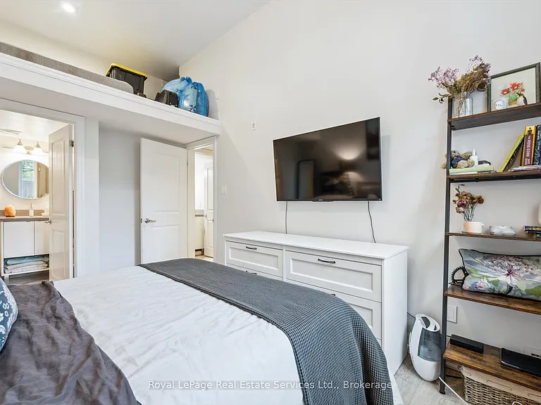 459 Kerr St #106 — Photo 10