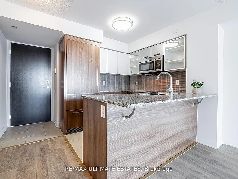 5168 Yonge St #711 — Photo 9