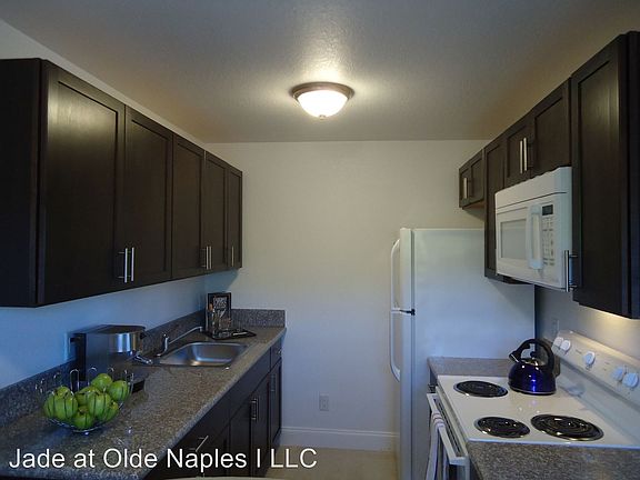 5th image of 430 11th St N #8