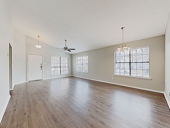 4th image of 2905 Andante Dr