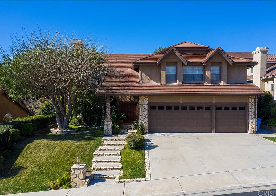 1st image of 3179 Provence Pl