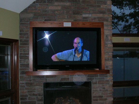 Great Room TV & Fireplace