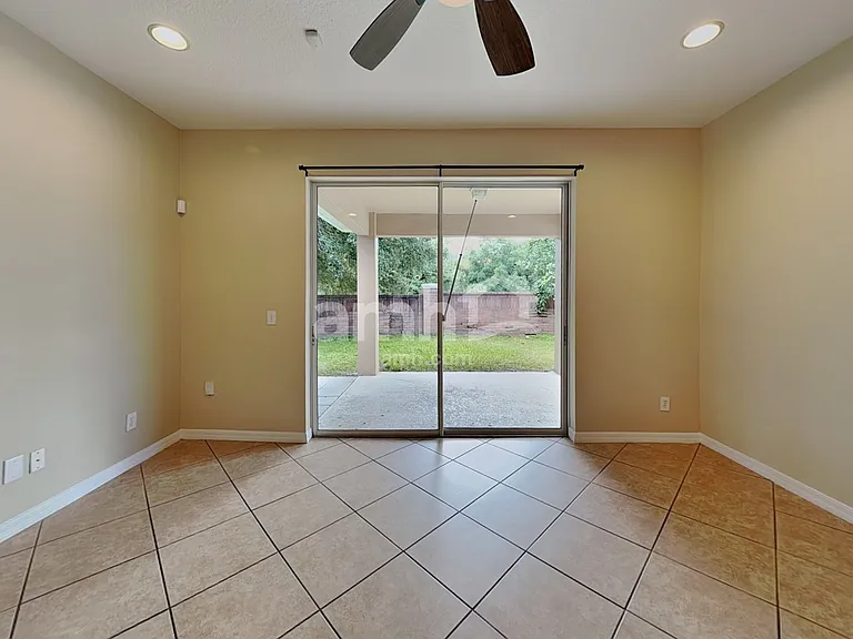 1619 Lakelet Loop — Photo 4