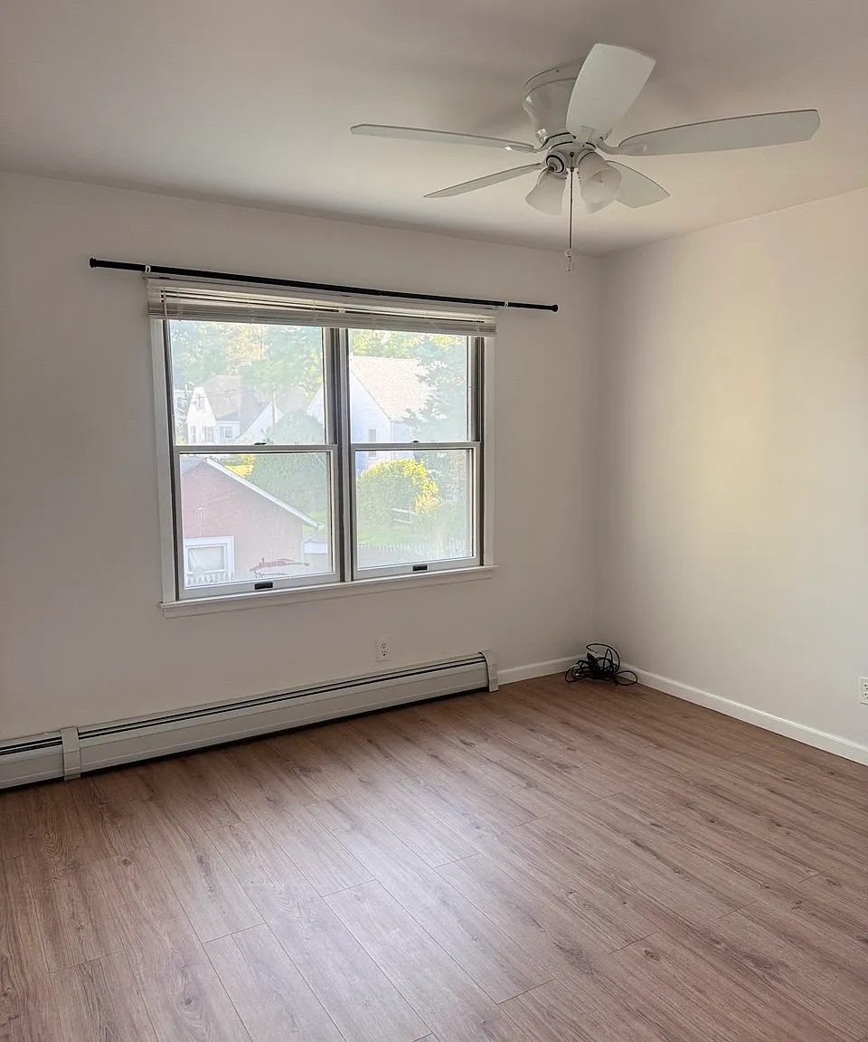 3 bed, $3,700 — Photo 4