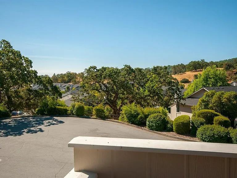 25 Dogwood Ct — Photo 11