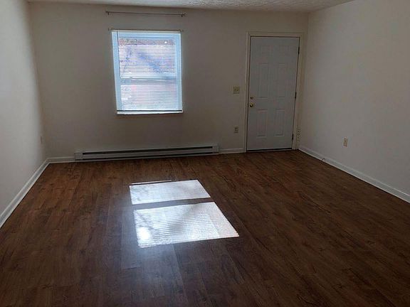 5th image of 150 Mill Ln #C