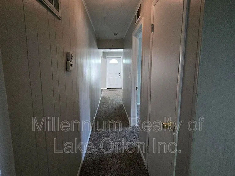 749 Stanley Ave — Photo 7