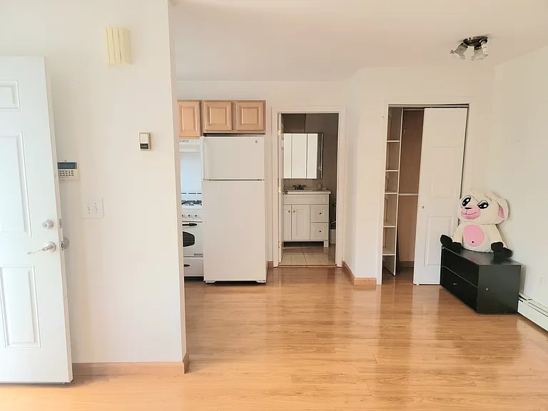 42 Boundary Ave #1 — Photo 11