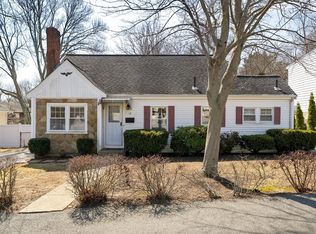 14 Hillside Rd, Braintree, MA 02184